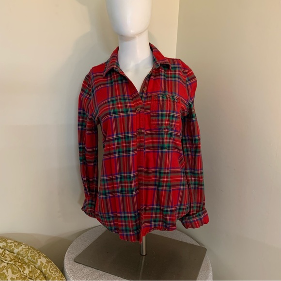 Hollister distressed flannel size medium. - Picture 2 of 6